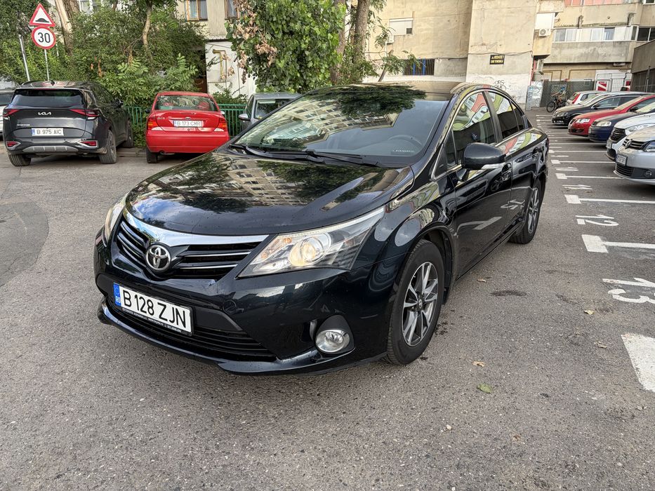 TOYOTA Avensis