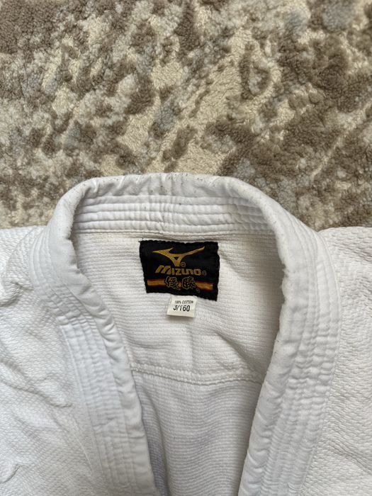 Продам кимоно для джиу джитсу