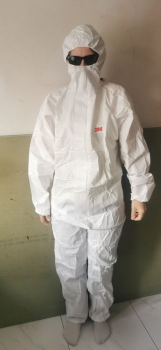 Защитные комбинезоны одноразовые 3М