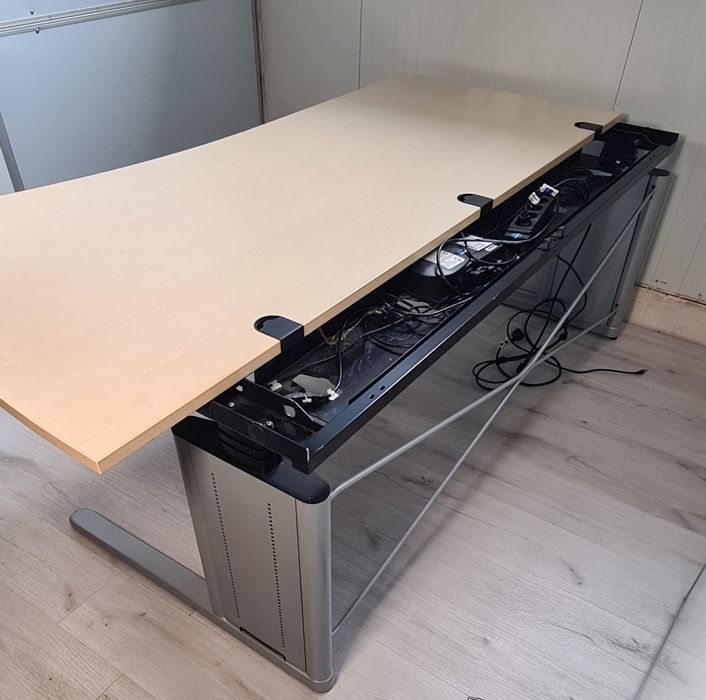 Немско офис бюро електрическо регулираем оборудване