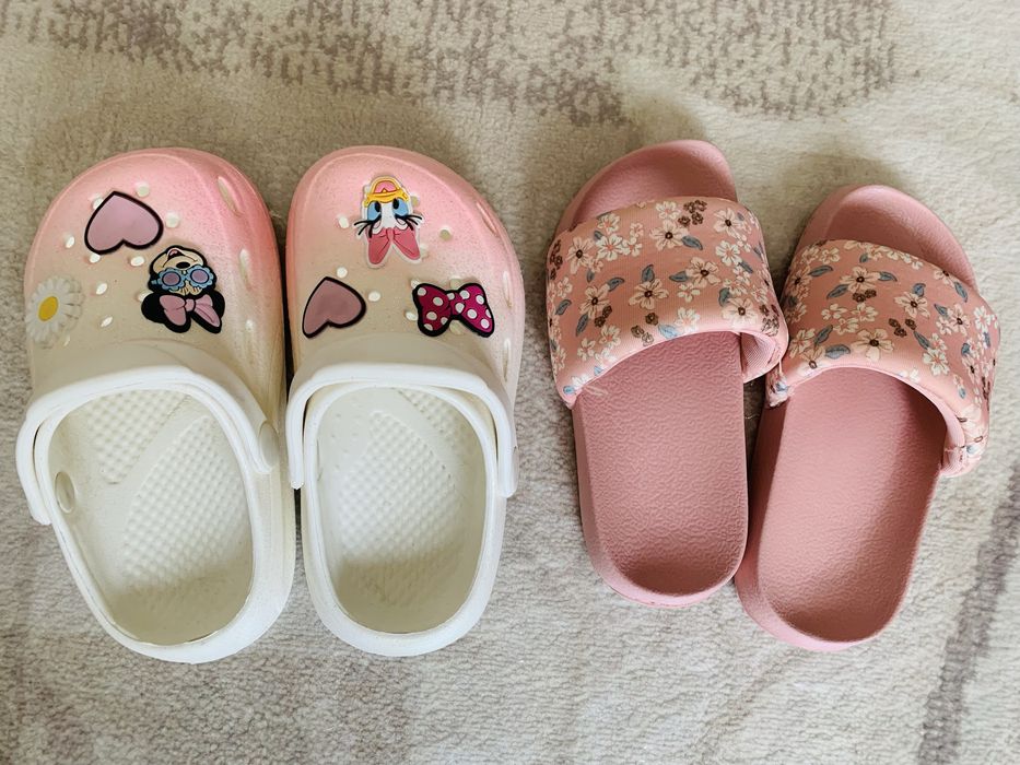 Papuci fetite marimea 26, impecabili