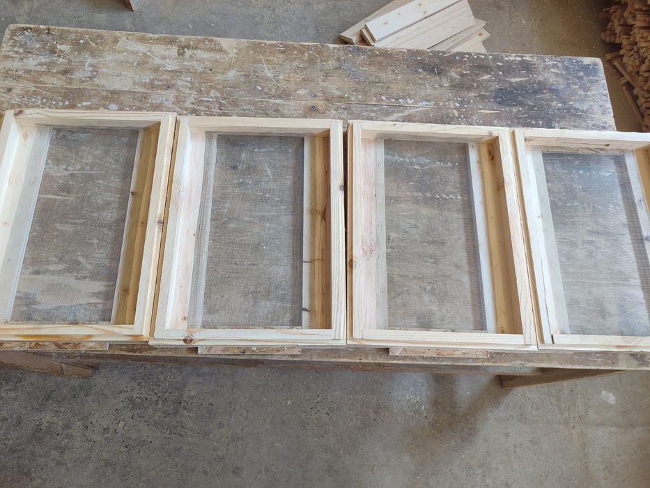 Ящики для пчеловодства