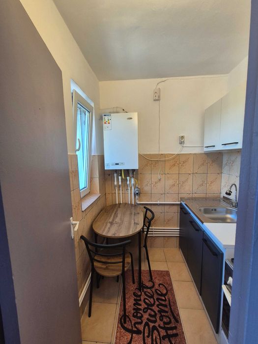 Inchiriez Garsoniera langa Carolina Mall