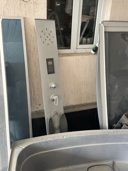 Продам душевую кабинку