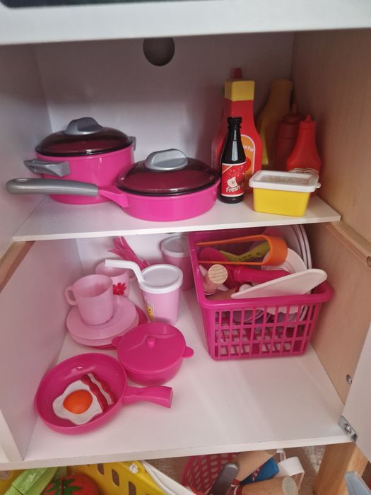 Дървена кухня топ оборудвана