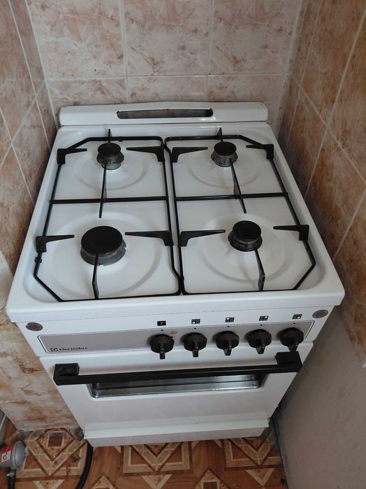 Газова печка Electrolux