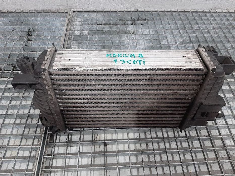 intercooler 1.3 cdti  opel meriva b 13283252