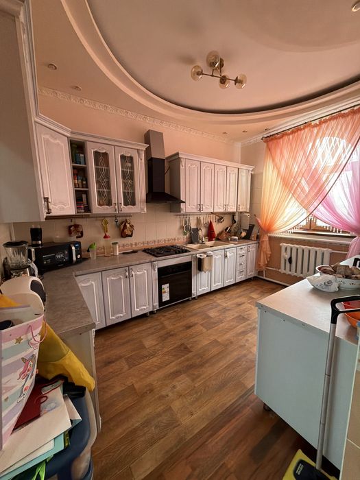 Продажа коттеджа в элитном районе