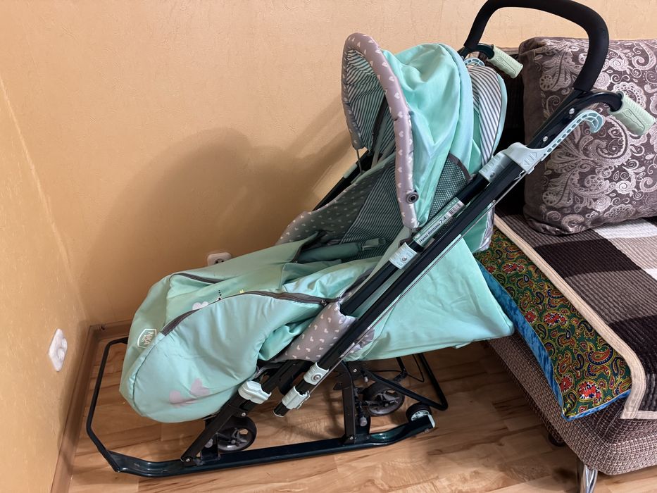 Продаю санки-коляска