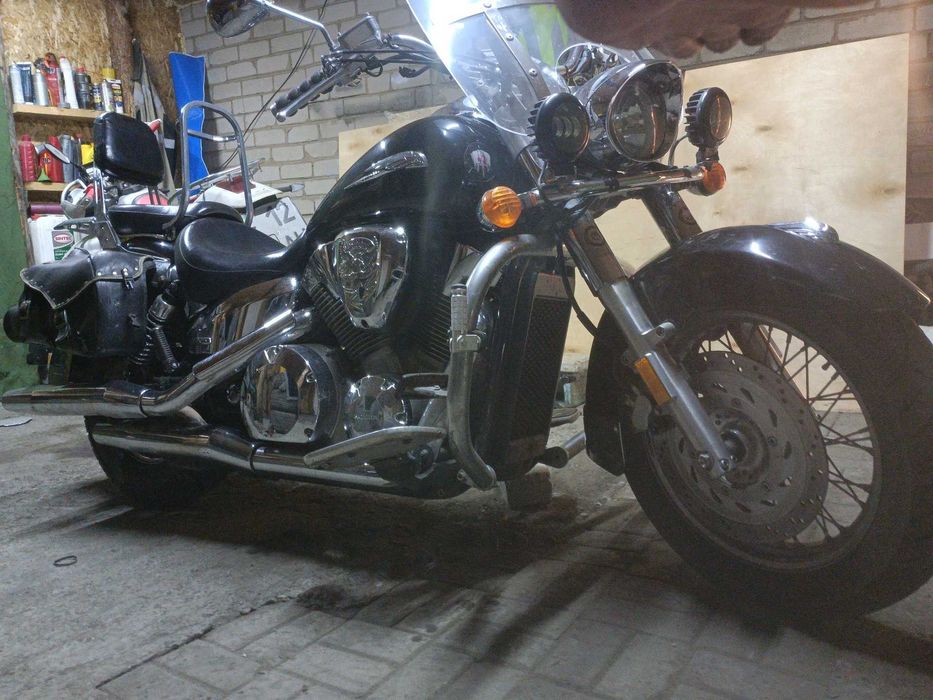 Продам мотоцикл Хонда ВТХ1300