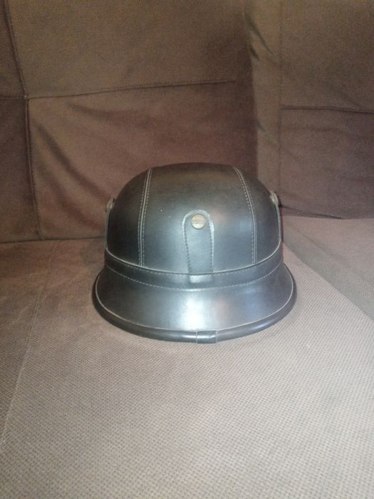 Продам мотошлем Каска