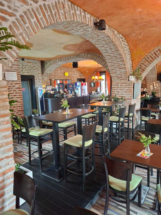 MOBILIER RESTAURANT in stare foarte buna !!!