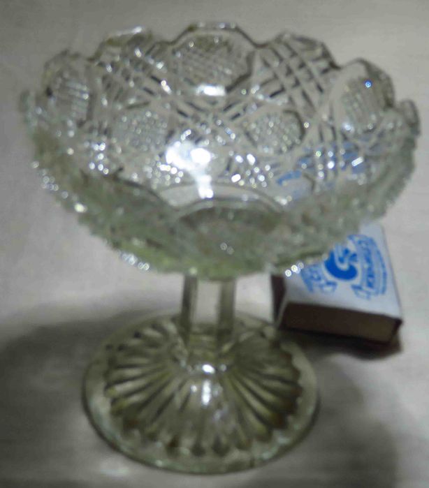 Вазочки для сладостей и кухонная утварь