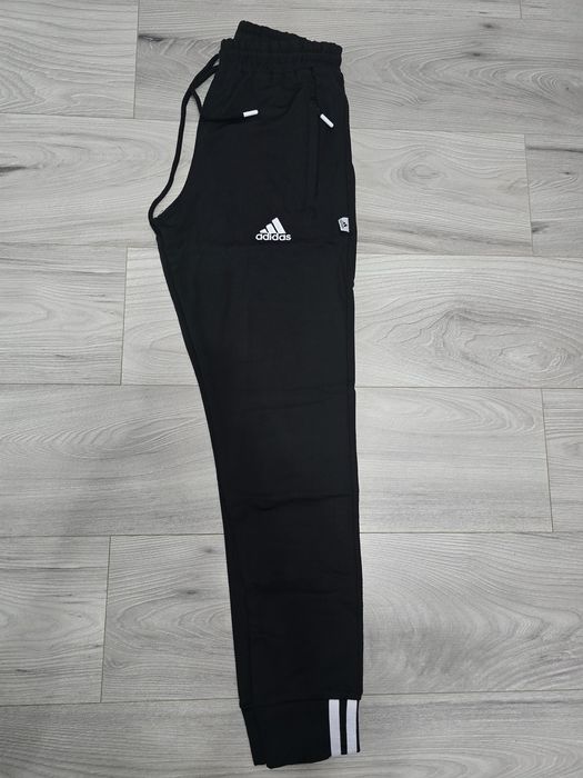 Pantaloni  de trening/Noi Adidas