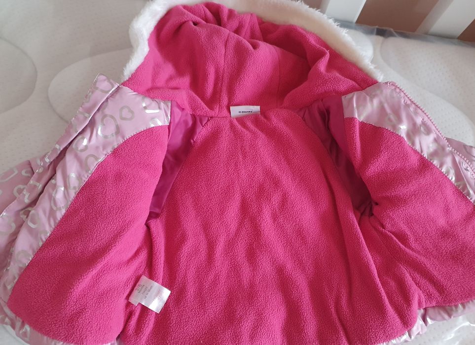 Бебешко зимно яке Дисни 3-6 месеца+ подаръци