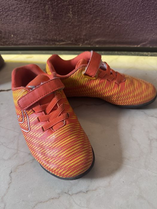 Кроссовки для футбола