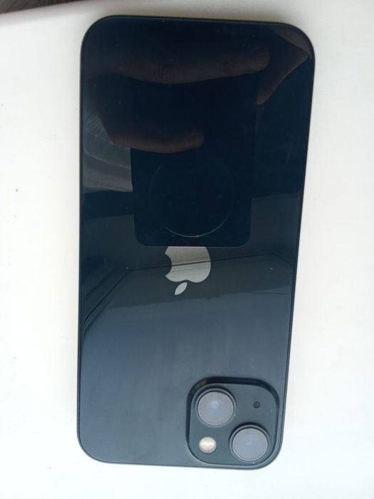 Продам айфон 13 в отличном состоянии