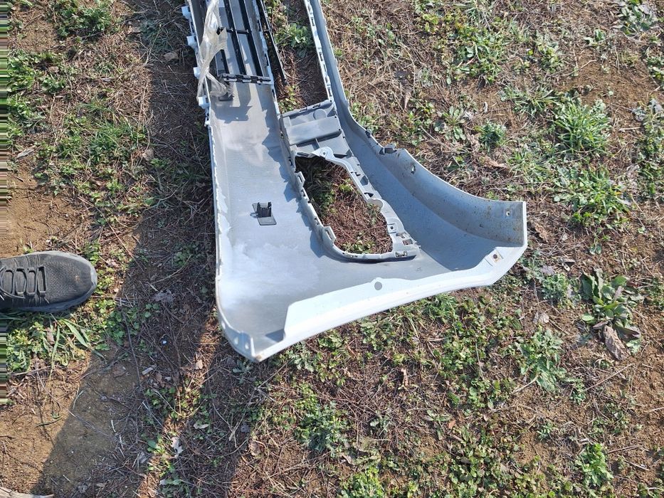 Предна броня за VW Passat b7 (2010-2011)