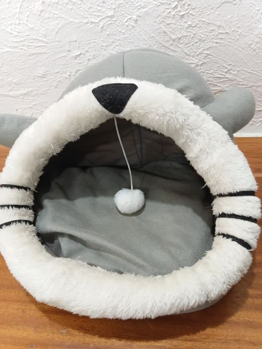 Лежанка для кота