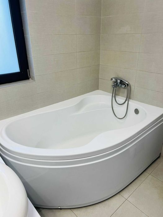 Cada pe colt spatioasa