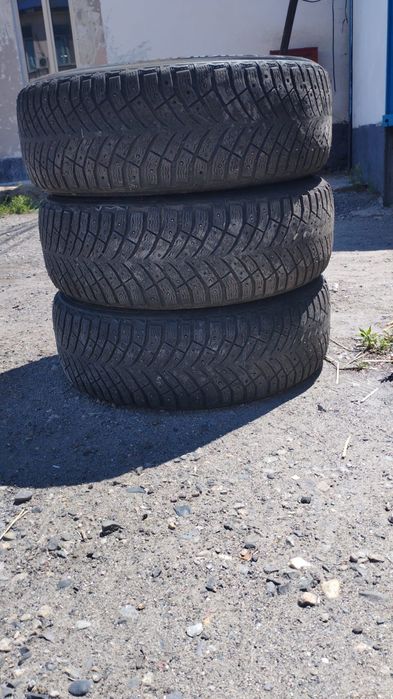 Продам зимнюю резину
