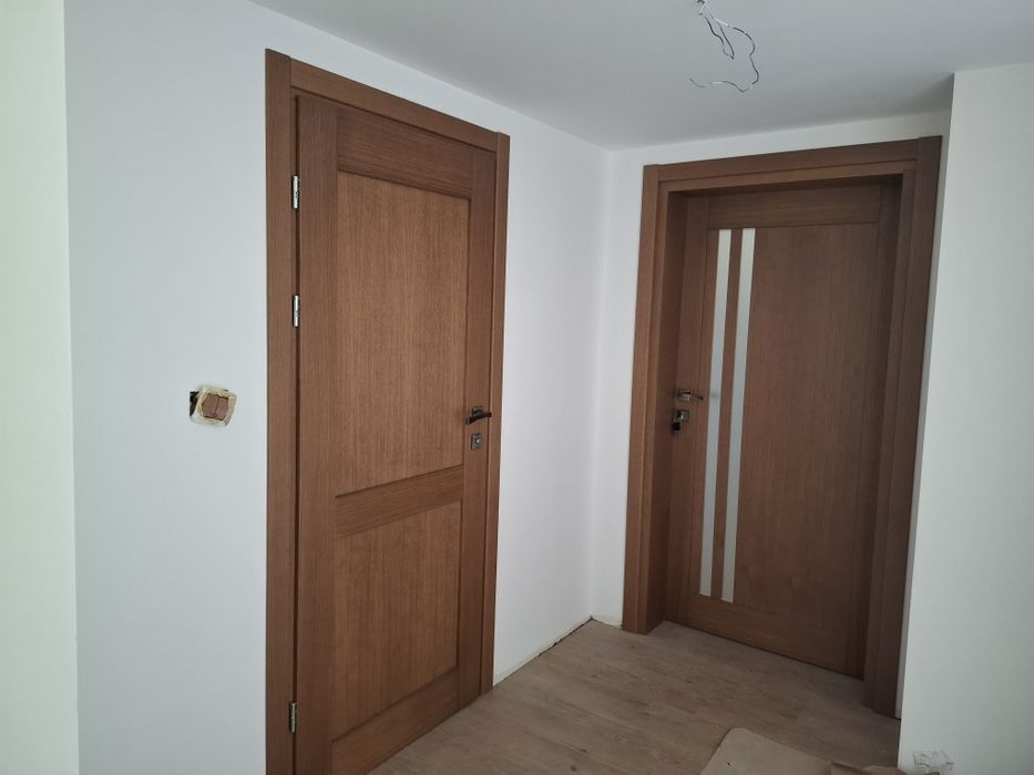 Uși interioare stratificat, vopsit, stejar la comanda