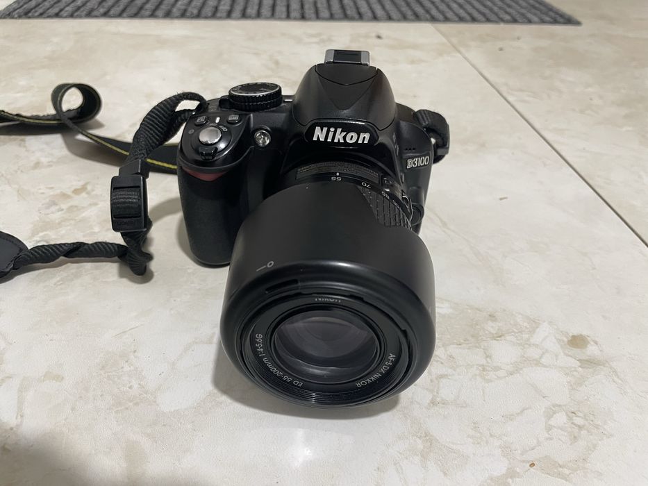Nikon D3100 + объектив 55–200mm