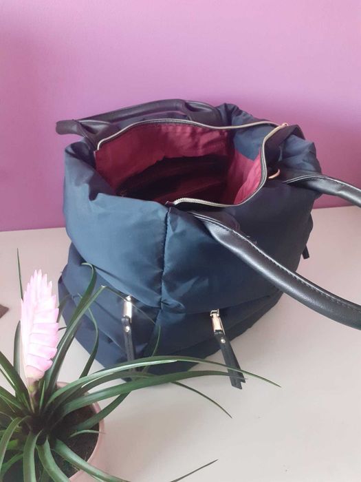 Geantă plimbat cățel de talie mică