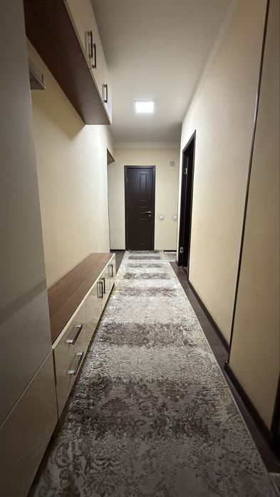 3 Xonali uy Srochna sotiladi pul zarur uchun arzon