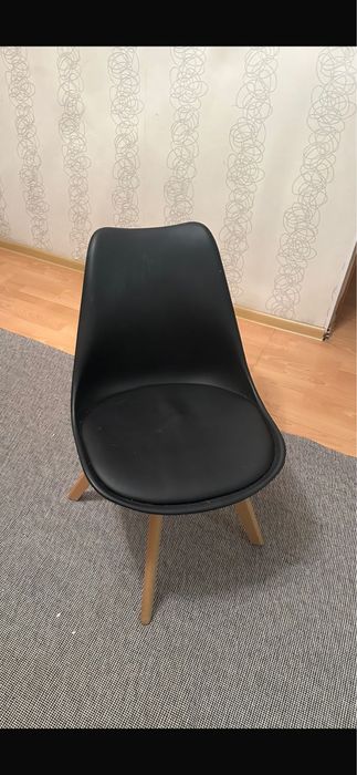 Стол и стулья для кухни, отличное состояние