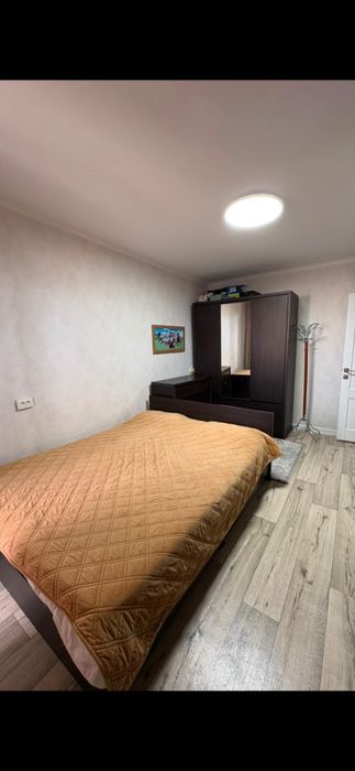 Кровать для спальни