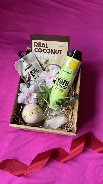 Подарочные набры для девушек и женщин