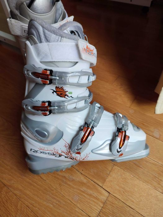 Дамски ски обувки Rossignol