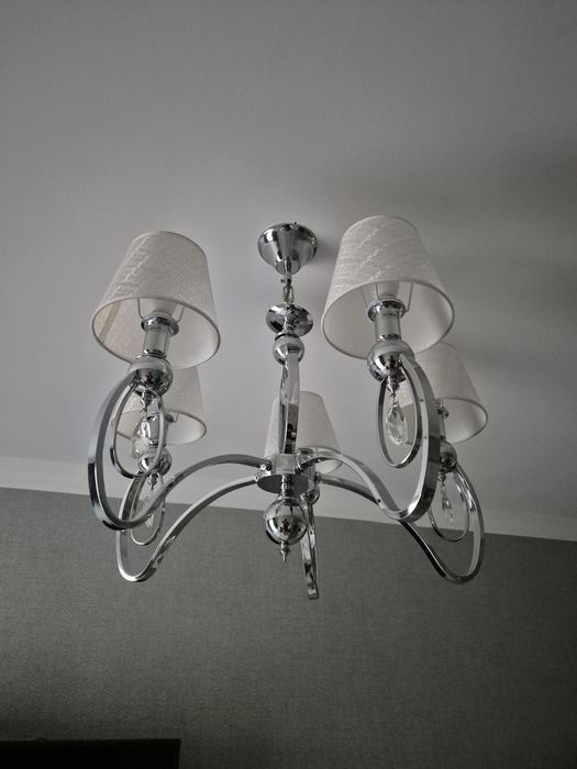 Продам люстру, состояние новое