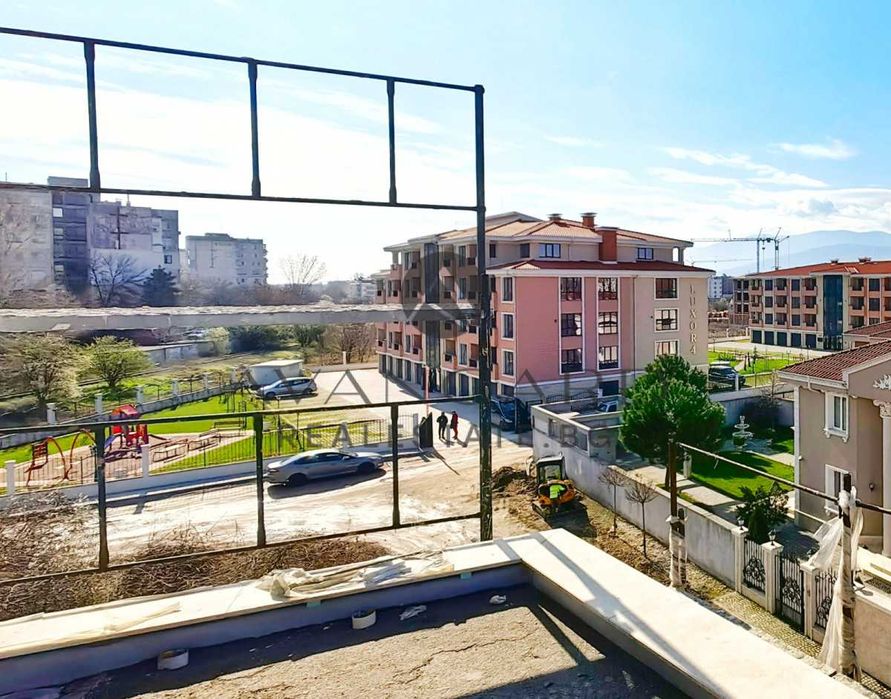 Продава се Двустаен апартамент в Пловдив, Кючук Париж - 68 кв.м за 1234 €/кв.м - Снимка #3