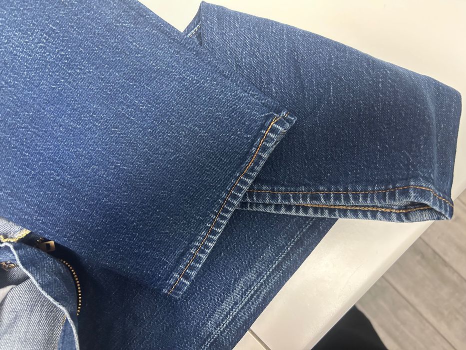 Vând Blugi Levi's bărbați W33L32