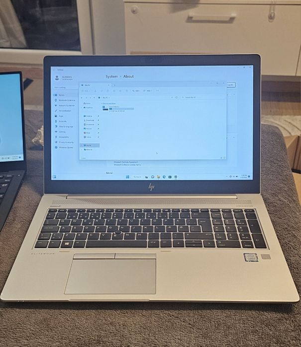 HP EliteBook 850 G5 – Specificații: i7 8650U, 16GB RAM, SSD 256GB,