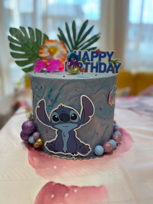 Бутафорна торта Стич