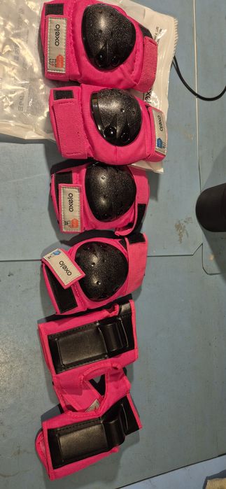 Set 3 perechi protecţii role/skateboard