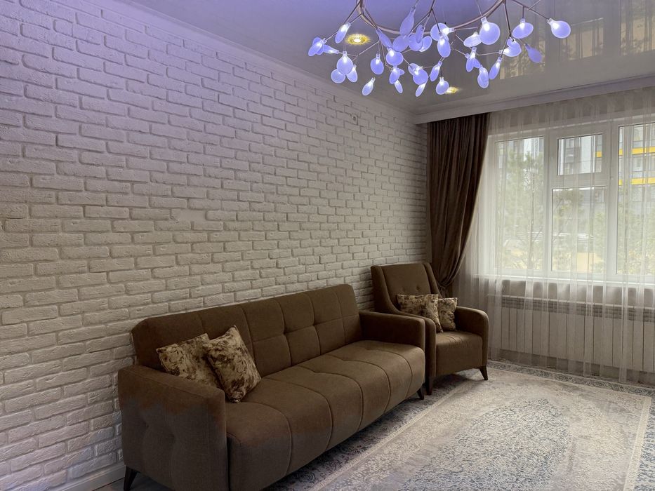 2-ком кв 70 м2 .