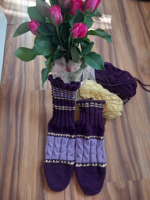 Ръчно плетени чорапи.