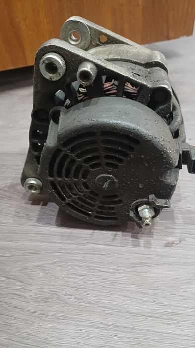 Продам генератор фольксваген т-4