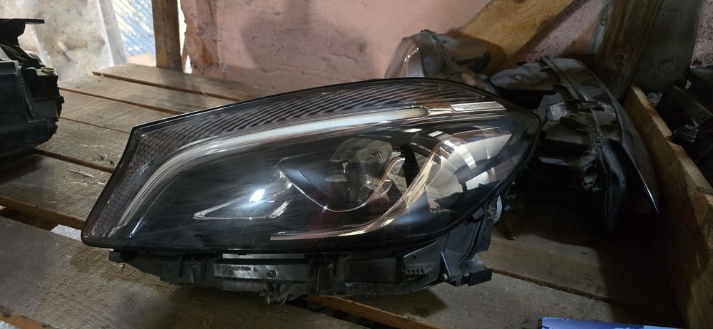 Фарове Mercedes A класа W176