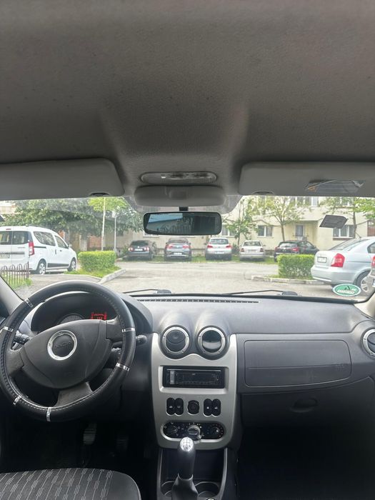 Vând Dacia logan mcv  1.6