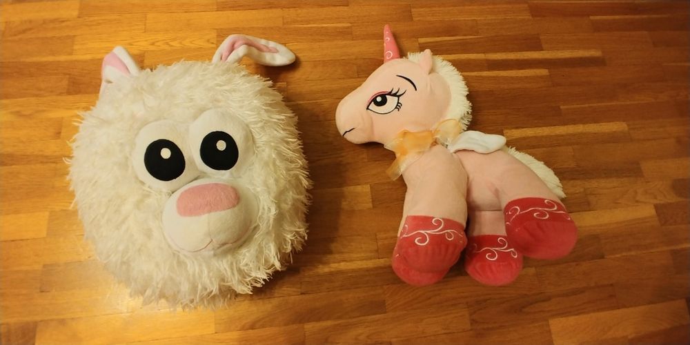 Възглавничка и еднорог