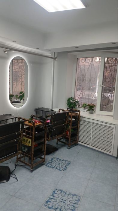 Сдам кресло в салоне красоты