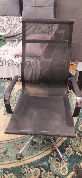 Кресло для работы за компьютером