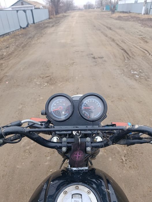 Мотоцикл GSX 200