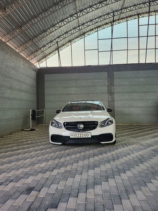 Mercedes w212 e63 amg original