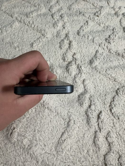 Vand iphone 5 nou